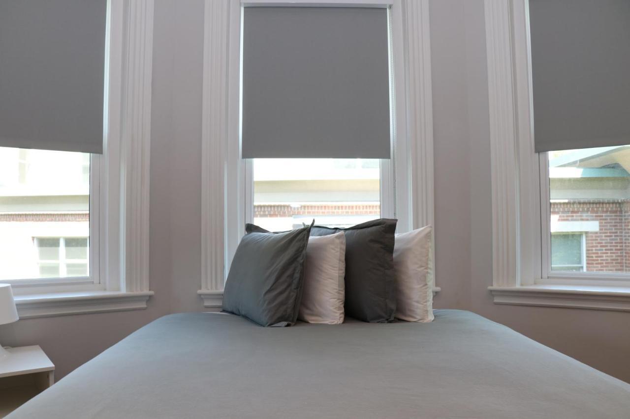 A Stylish Stay W/ A Queen Bed, Heated Floors.. #34 Brookline Exterior foto